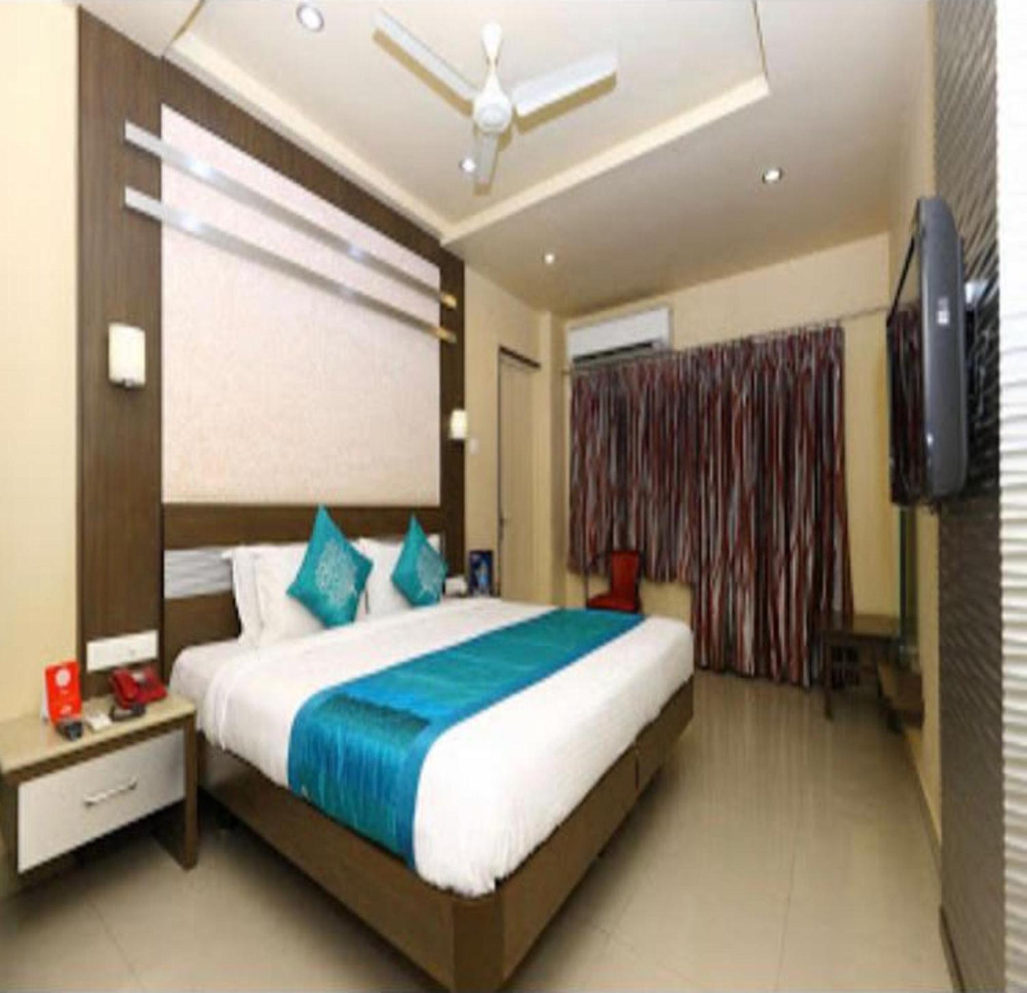 Navaratna Delight Coimbatore Exterior photo